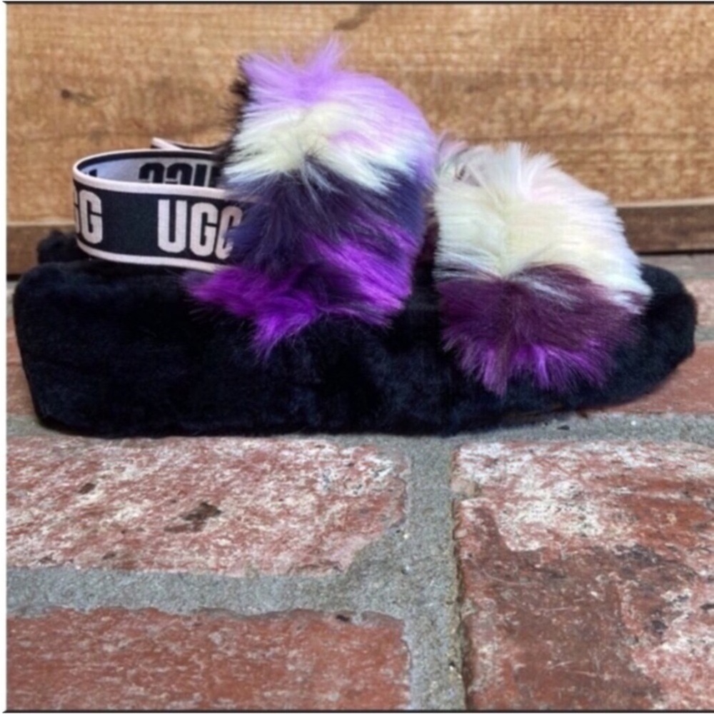 UGG Slippers. Woman’s 7